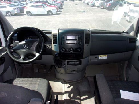 Used 2016 Mercedes-Benz Sprinter 2500 image 8