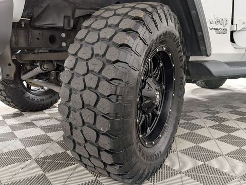 Used 2019 Jeep Wrangler Unlimited Sport S image 10