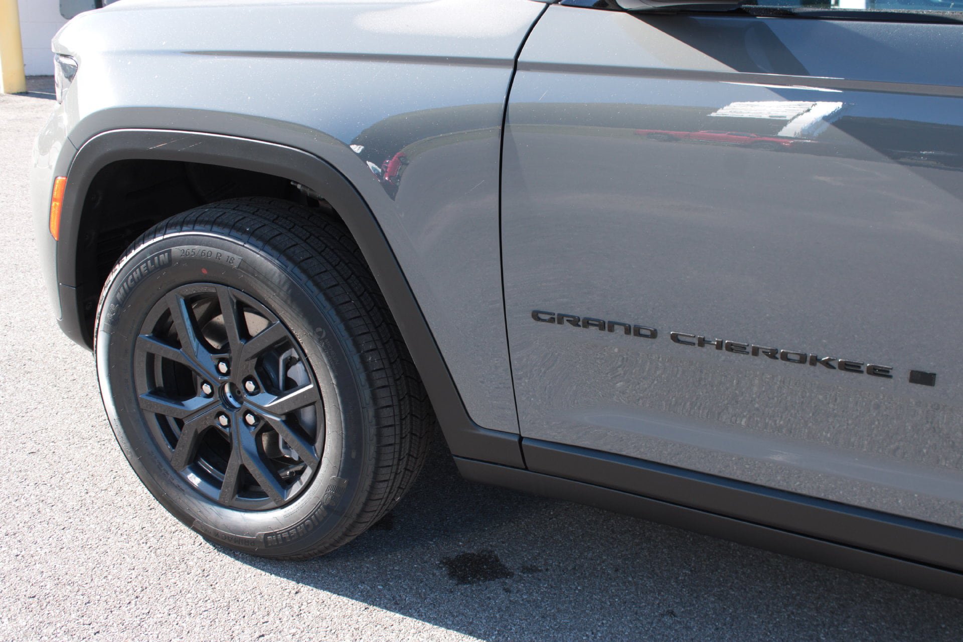 New 2027 Jeep Grand Cherokee 4WD image 11