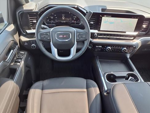 New 2025 GMC Sierra 2500 SLT w/ SLT Premium Package image 5