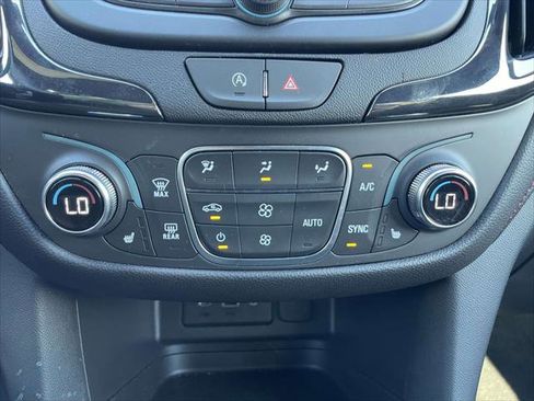 Used 2024 Chevrolet Equinox RS image 28