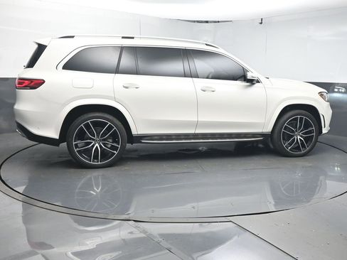 Used 2021 Mercedes-Benz GLS 580 GLS 580 image 8