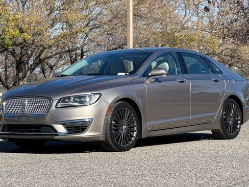 Used 2018 Lincoln MKZ Reserve w/ Luxury Package image 8
