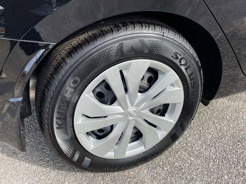 Used 2025 Nissan Versa S w/ Trunk Package image 7