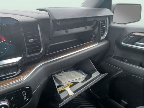 Used 2024 GMC Sierra 1500 4x4 Crew Cab Elevation image 24