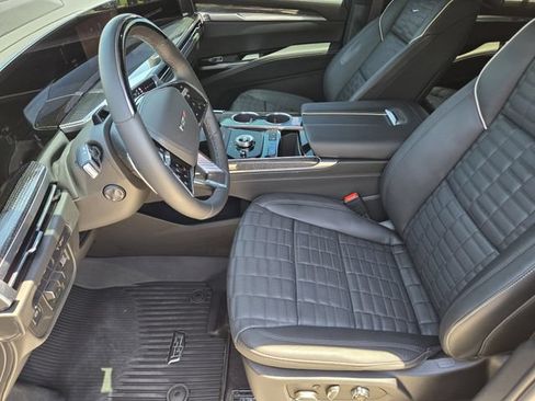 Used 2026 Cadillac Escalade V w/ LPO, Floor Liner Package AWD/4WD image 13