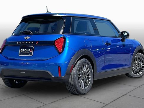 Used 2025 MINI Cooper S FWD image 11