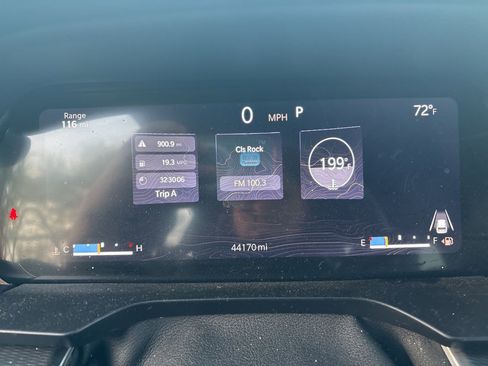 Used 2023 Jeep Grand Cherokee Altitude image 23