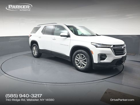 Used 2023 Chevrolet Traverse LT w/ LPO, Floor Liner Package AWD/4WD image 1