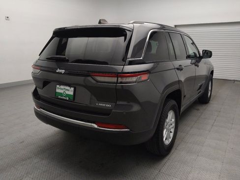 Used 2023 Jeep Grand Cherokee Laredo RWD image 9