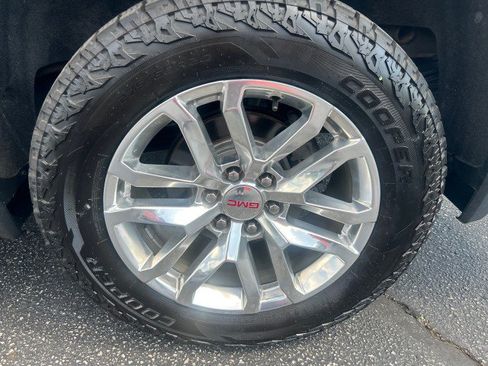 Used 2021 GMC Sierra 1500 SLT w/ SLT Premium Package AWD/4WD image 11