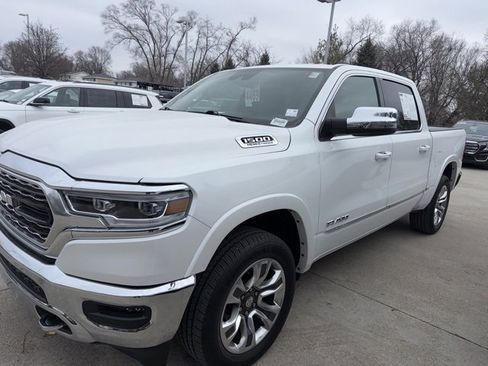 Used 2024 RAM 1500 Limited w/ Trailer Tow Group image 1