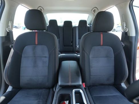 Used 2023 Nissan Sentra SR FWD image 38