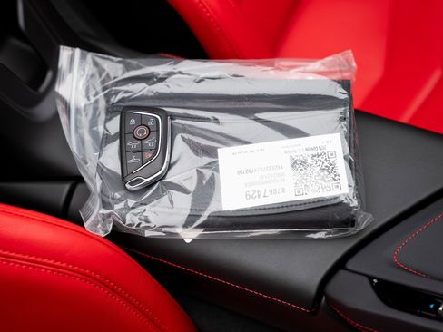 Used 2025 Chevrolet Corvette Stingray Convertible w/ 1LT image 74