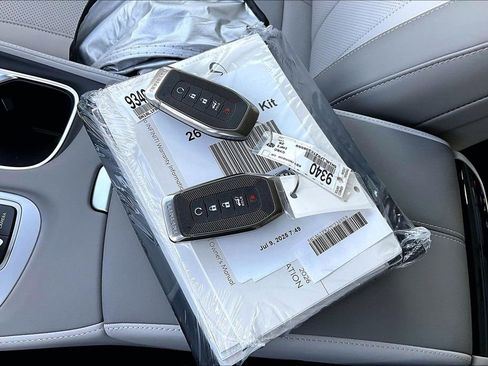 Used 2026 INFINITI QX60 Luxe w/ Cargo Package image 11