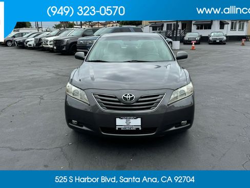 Used 2009 Toyota Camry XLE FWD image 2