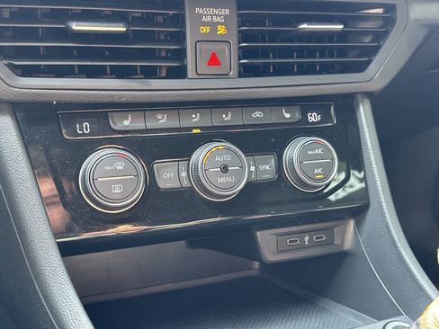 Used 2021 Volkswagen Jetta GLI FWD image 31