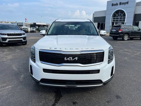 Used 2022 Kia Telluride S AWD/4WD image 2