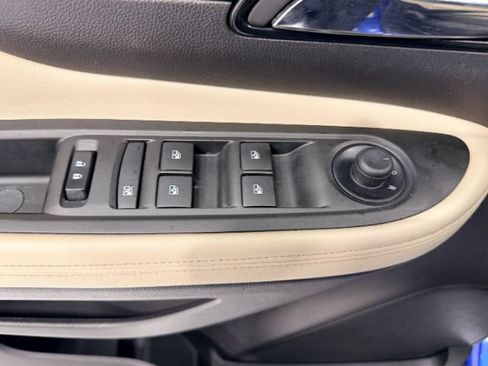 Used 2017 Buick Encore Preferred FWD image 17