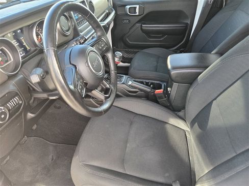 Used 2020 Jeep Wrangler Unlimited Sport S image 9