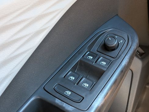 Used 2024 Volkswagen Taos S FWD image 21