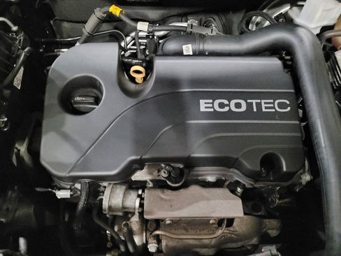 Used 2019 Chevrolet Equinox LT image 30