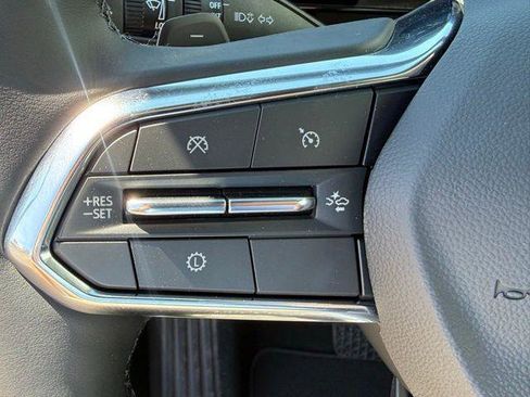New 2026 Chevrolet Equinox LT FWD image 12
