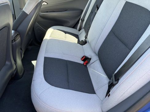 Used 2021 Chevrolet Bolt LT FWD image 20
