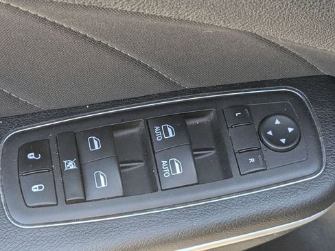 Used 2023 Dodge Charger SXT RWD image 14
