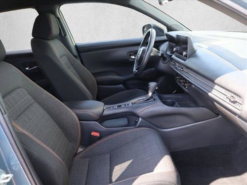 Used 2025 Honda HR-V Sport image 26