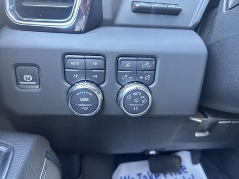 Used 2025 GMC Sierra 2500 Denali w/ Denali Reserve Package AWD/4WD image 18