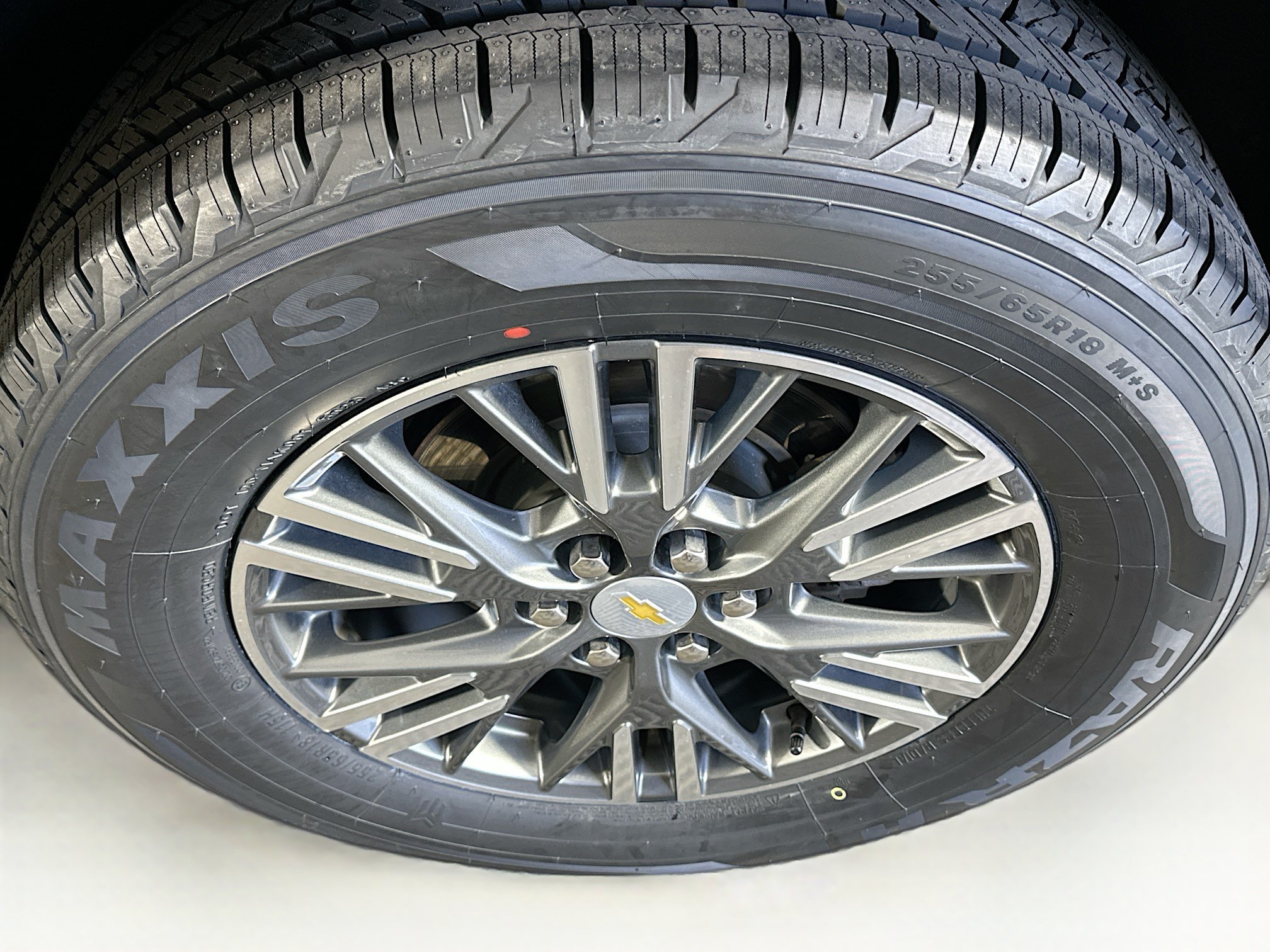 Used 2025 Chevrolet Traverse LT AWD/4WD image 11