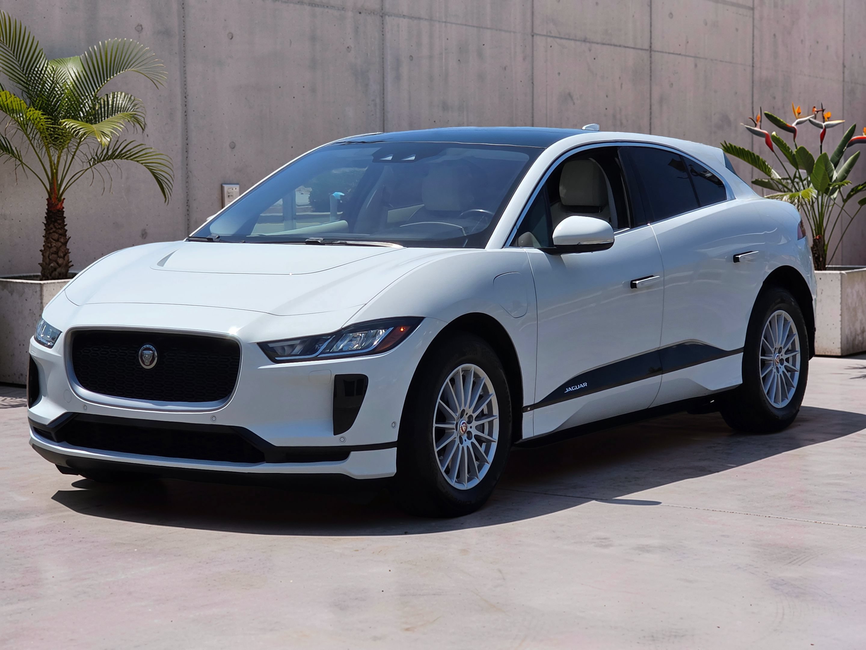 Used 2020 Jaguar I-PACE S AWD/4WD image 4