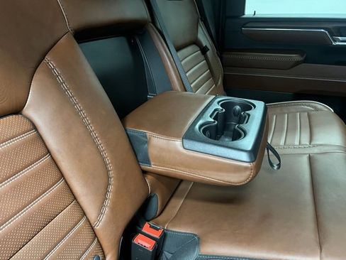 Used 2024 GMC Sierra 3500 Denali Ultimate image 53