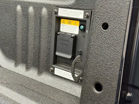 New 2025 Ford F250 Lariat w/ Lariat Ultimate Package image 5