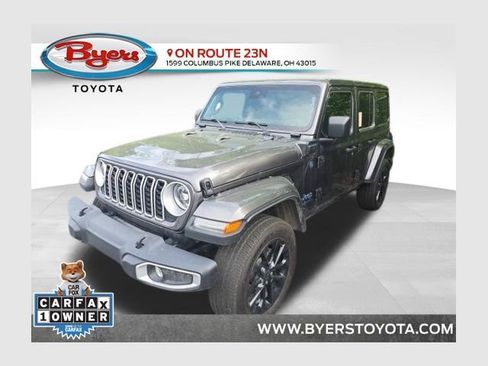 Used 2025 Jeep Wrangler Unlimited Sahara w/ Safety Group AWD/4WD image 1