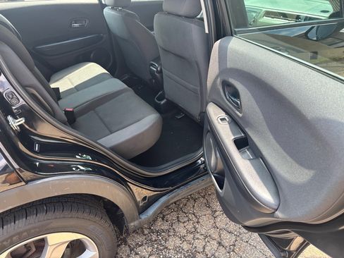 Used 2020 Honda HR-V LX image 13