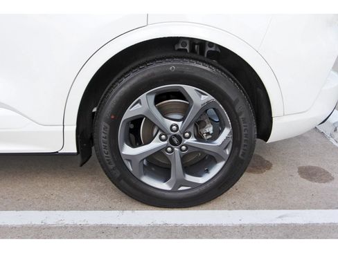 Used 2024 Ford Escape ST-Line w/ Tech Pack #1 FWD image 31