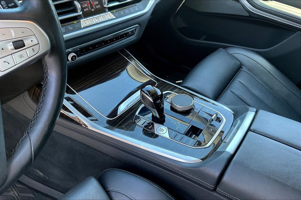 Used 2020 BMW X7 xDrive40i w/ Premium Package AWD/4WD image 18