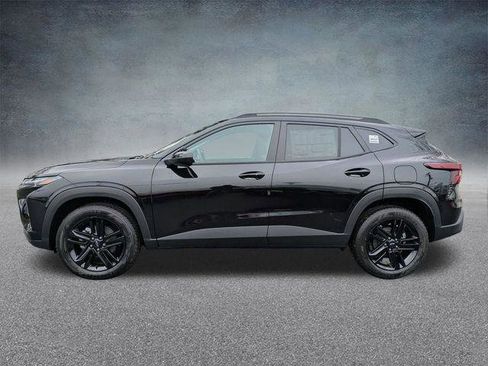 New 2026 Chevrolet Trax ACTIV w/ Sunroof Package FWD image 7