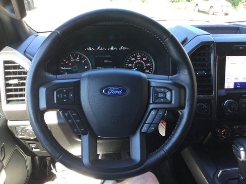 Used 2020 Ford F150 XLT w/ Equipment Group 302A Luxury AWD/4WD image 15