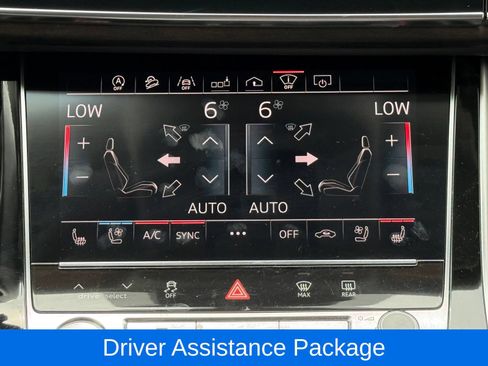 Used 2019 Audi Q8 Prestige w/ Luxury Package AWD/4WD image 31