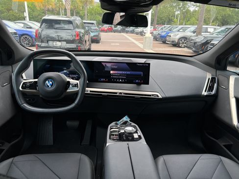 Used 2024 BMW iX xDrive50 w/ Sport Package AWD/4WD image 29