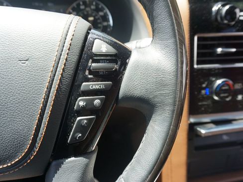 Used 2023 INFINITI QX80 Sensory w/ All-Season Package AWD/4WD image 9