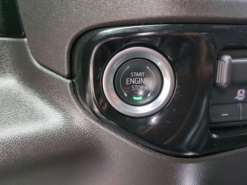 Used 2025 GMC Sierra 1500 SLT w/ SLT Premium Plus Package image 16