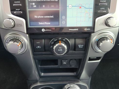 Used 2020 Toyota 4Runner SR5 Premium image 20