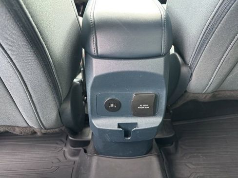 Used 2023 Ford Maverick XLT w/ Equipment Group 300A Standard image 19