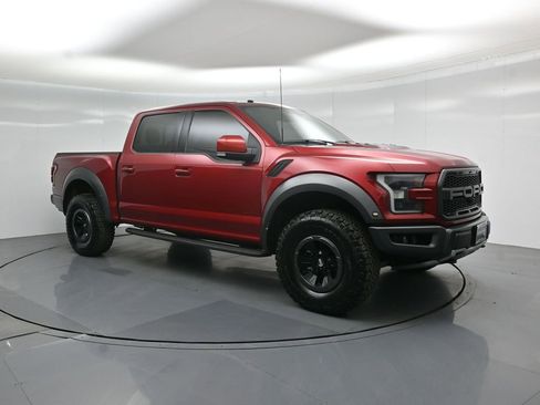 Certified 2017 Ford F150 Raptor w/ Equipment Group 802A Luxury image 28
