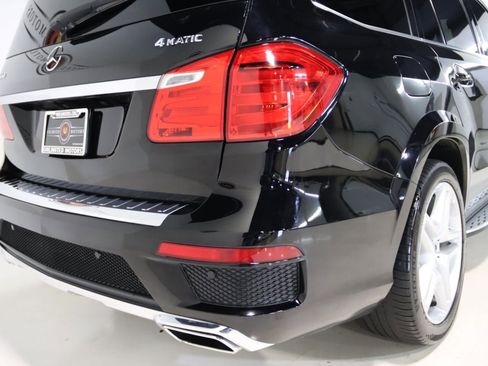 Used 2015 Mercedes-Benz GL 550 4MATIC image 77