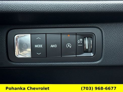 Used 2025 Chevrolet Traverse LT w/ LPO, Floor Liner Package AWD/4WD image 18